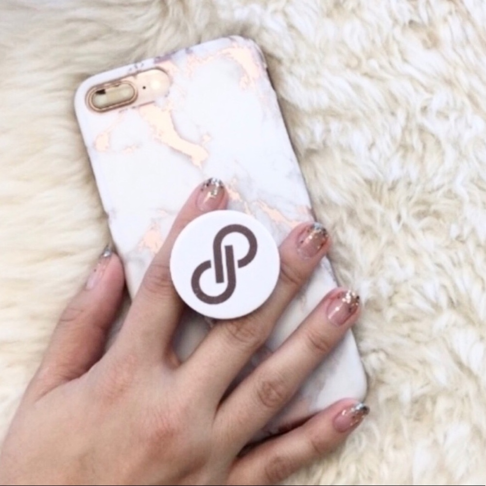 Poshmark POP Socket NWT
